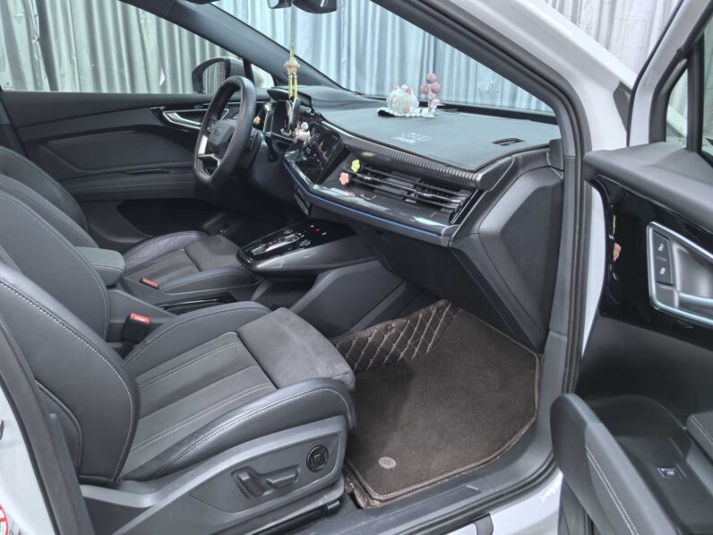 Audi Q4 e-tron 2024 40 e-tron Pioneer Edition