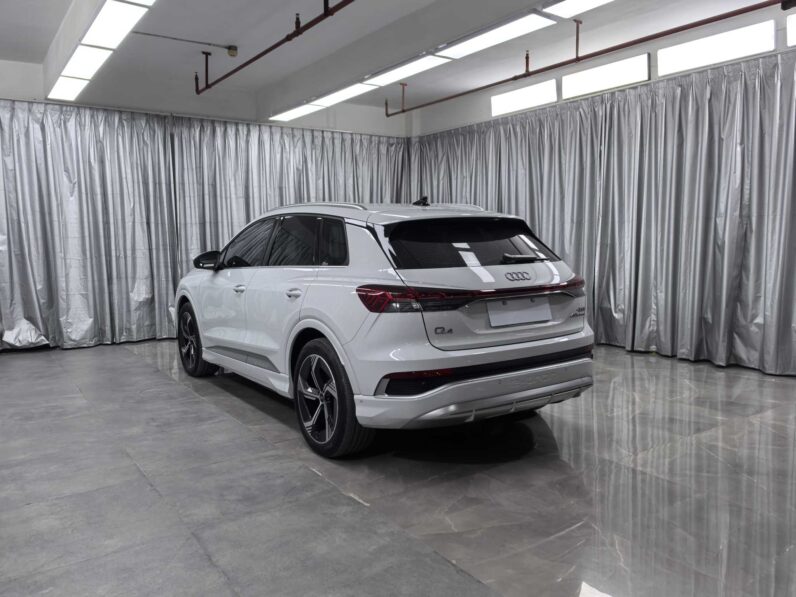 Audi Q4 e-tron 2024 40 e-tron Pioneer Edition