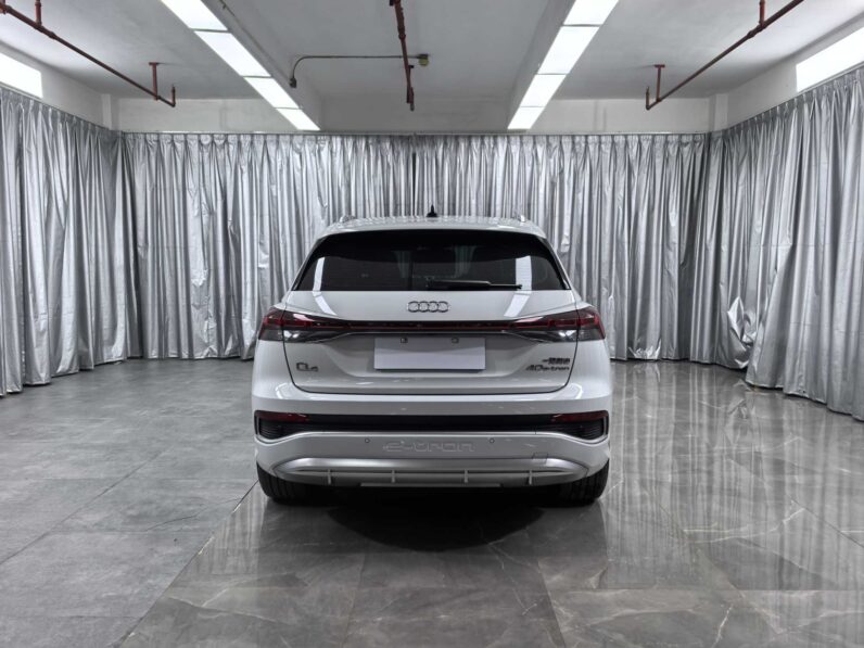 Audi Q4 e-tron 2024 40 e-tron Pioneer Edition