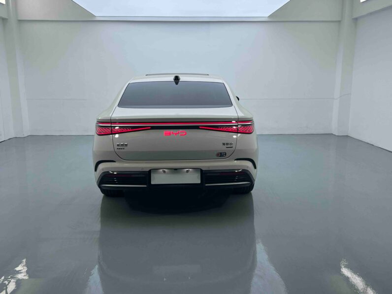 BYD Seal 07 2025 Smart Driving Edition DM-i 1.5L 125km Luxury Model