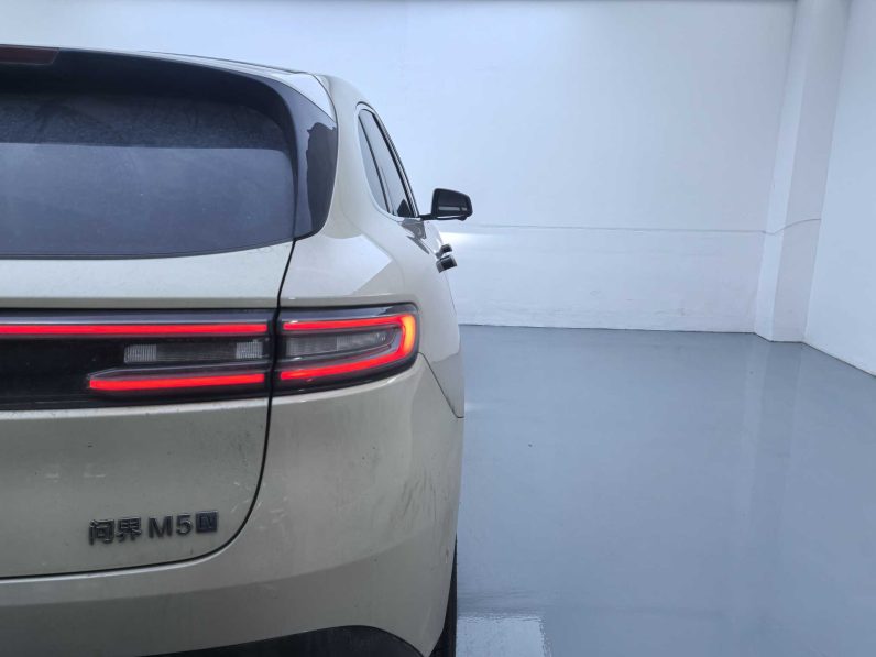 AITO 2022 M5 EV Standard Edition