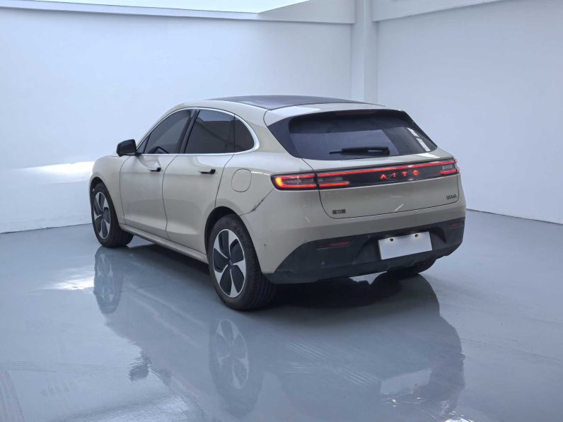 AITO 2022 M5 EV Standard Edition