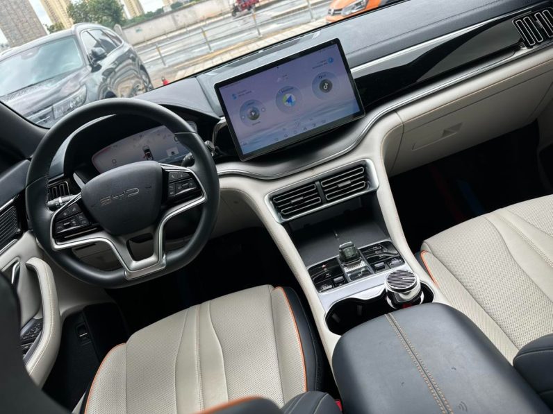 BYD 2024 Song PLUS DM Honor DM-i 110KM Flagship PLUS