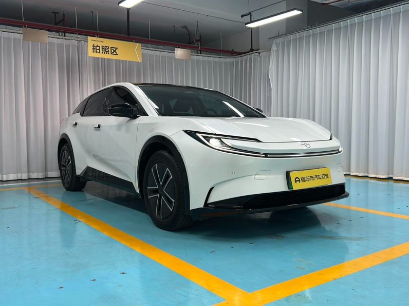Toyota 2026 bZ5 550 JOY
