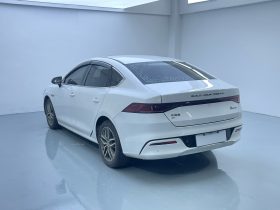 BYD 2021 Qin PLUS EV 400KM Luxury Trim