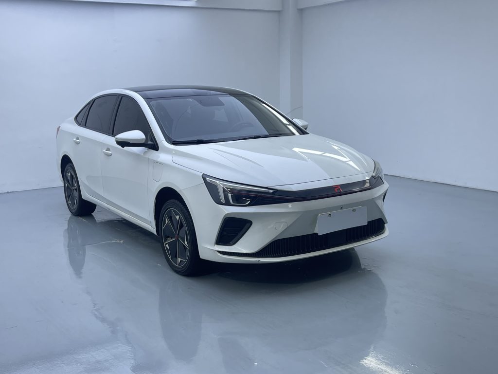 Rising Auto 2021 ER6 620km Zhixiang Edition
