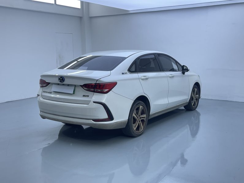 BAIC 2021 EU5 R500 Zhifeng Edition