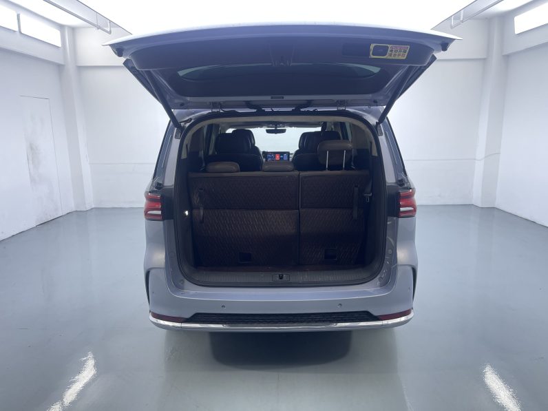 Roewe 2022 iMAX8 EV Platinum