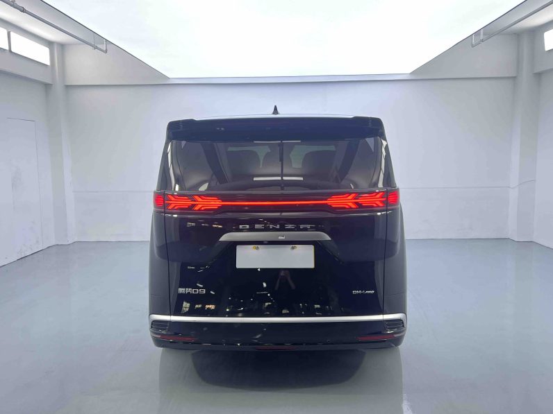 Denza 2023 D9 DM-i 970 AWD Flagship
