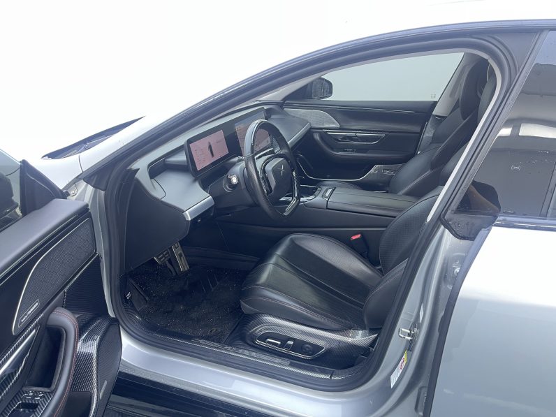 XPeng 2020 P7 670N