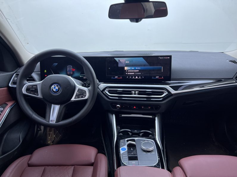 BMW 2023 i3 eDrive 35 L