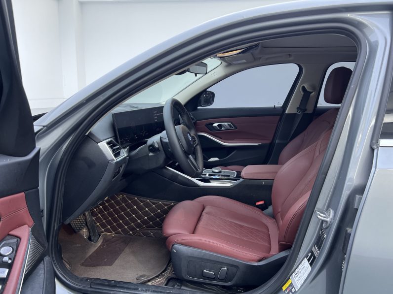 BMW 2023 i3 eDrive 35 L