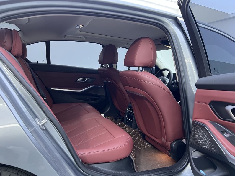BMW 2023 i3 eDrive 35 L