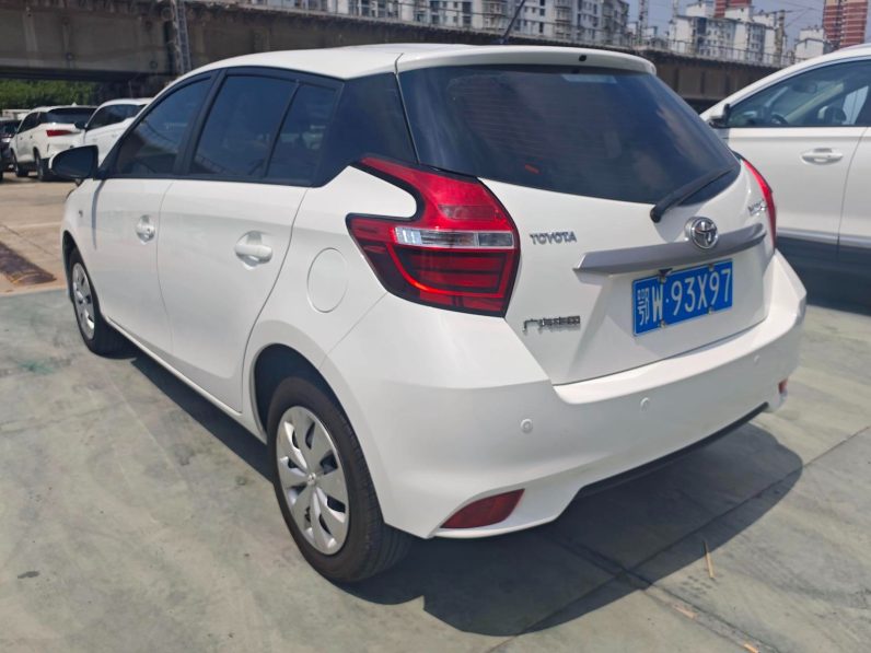 Toyota 2021 YARIS L 1.5L CVT Leading