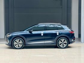 Audi 2024 Q4 e‑tron 40 e‑tron Travel Edition