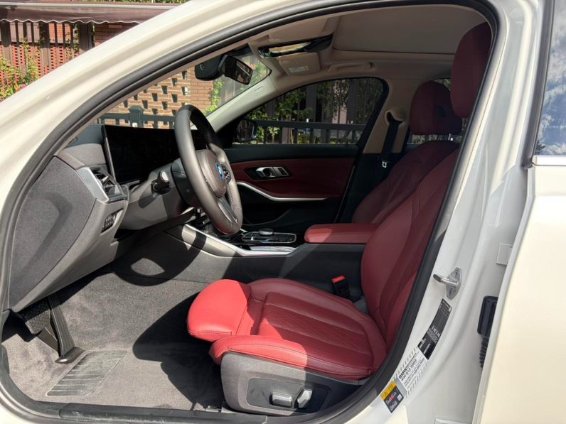 BMW 2022 i3 eDrive35L