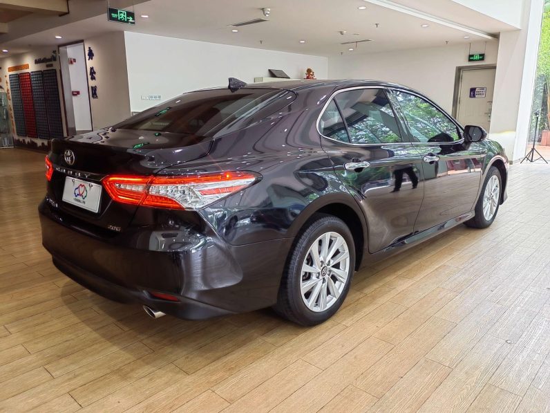 Toyota 2022 Camry 2.0G Luxury
