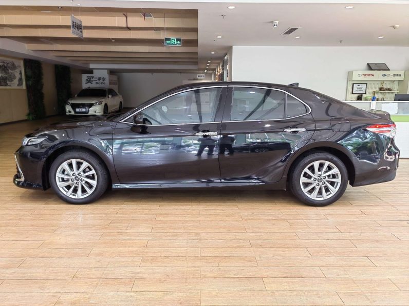 Toyota 2022 Camry 2.0G Luxury