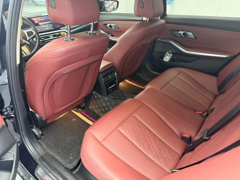 BMW 2024 i3 eDrive35L
