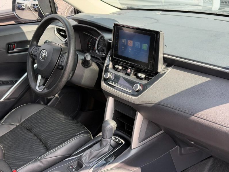 Toyota 2023 Frontlander 2.0L CVT Leading