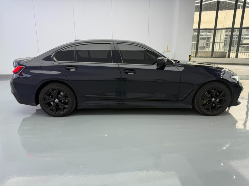 BMW 2024 i3 eDrive35L