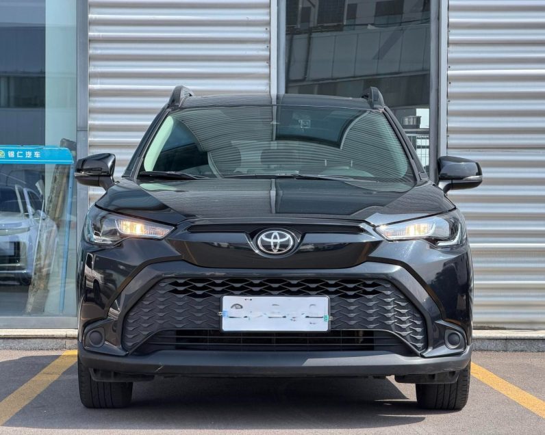 Toyota 2023 Frontlander 2.0L CVT Leading