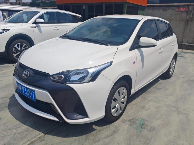 Toyota 2021 YARIS L 1.5L CVT Leading
