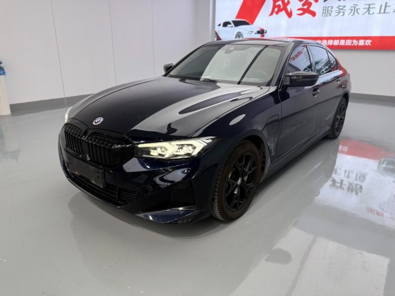 BMW 2024 i3 eDrive35L