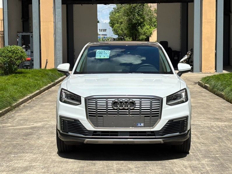 Audi 2021 Q2L e‑tron Pure EV Premium