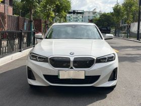BMW 2022 i3 eDrive35L
