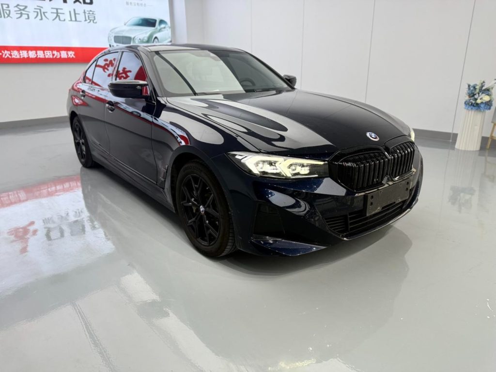 BMW 2024 i3 eDrive35L