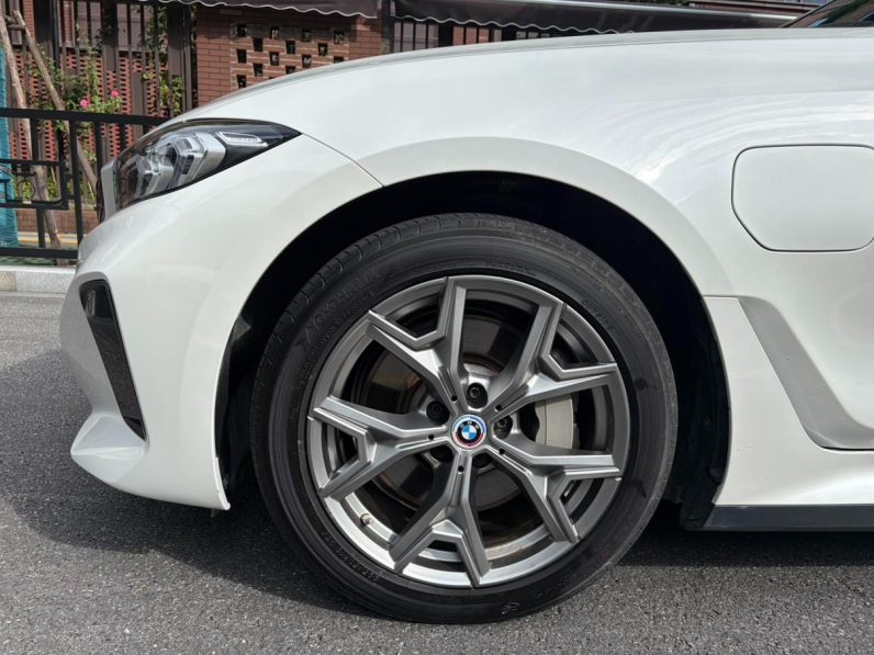 BMW 2022 i3 eDrive35L
