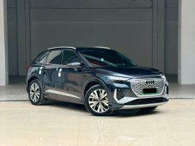 Audi 2024 Q4 e‑tron 40 e‑tron Travel Edition