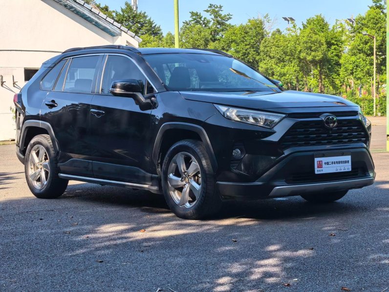 Toyota 2020 RAV4 2.0L 2WD Fashion