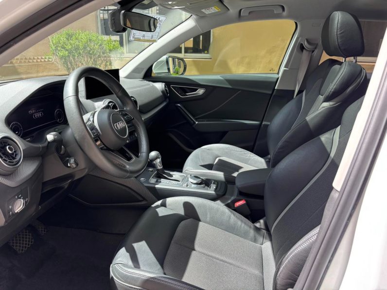 Audi 2021 Q2L e‑tron Pure EV Premium