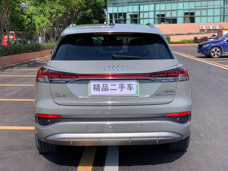 Audi 2024 Q4 e‑tron 40 e‑tron Travel Edition