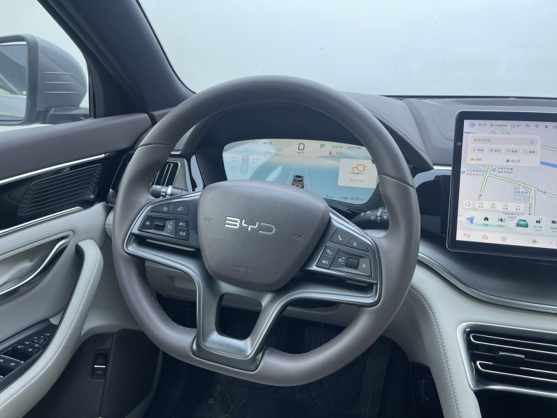 BYD 2025 Song PLUS EV – 520KM Luxury Version